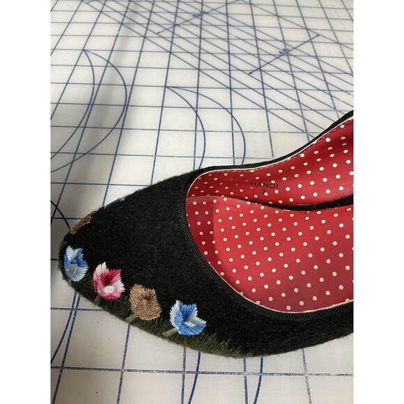 B.A.I.T But Another Innocent Tale Floral Embroidered Hanoi Black Heel Size 7 - Picture 7 of 10